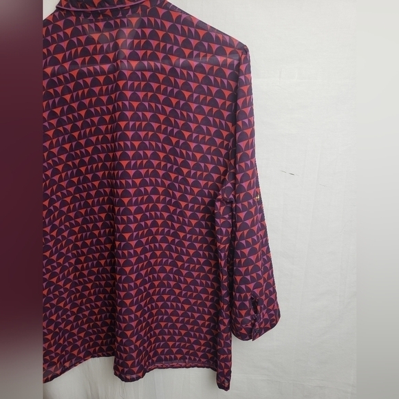 a.n.a. Red And Navy 3/4th Sleeve Gold Button Blouse Sz L - Picture 5 of 9